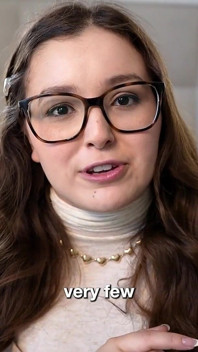 Leana Lovings musiała M * ogłuszać się do szant morskich przez 3 godziny! | Wywiad z gwiazdą | Czas dla dorosłych
