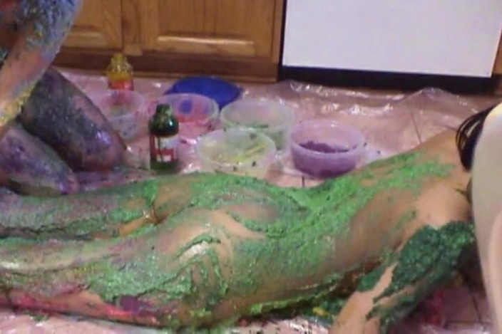 Radical Lesbian: Messy lesbian amateur porn