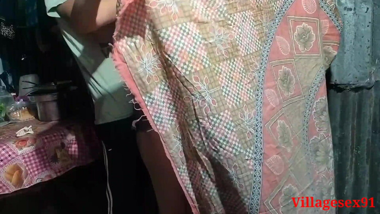 Villagesex91: Sevimli Boudi sert sikişiyor