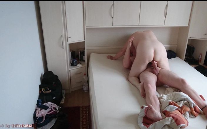 Goldschatz59: Một chuyến đi nóng bỏng với một nylonjunge