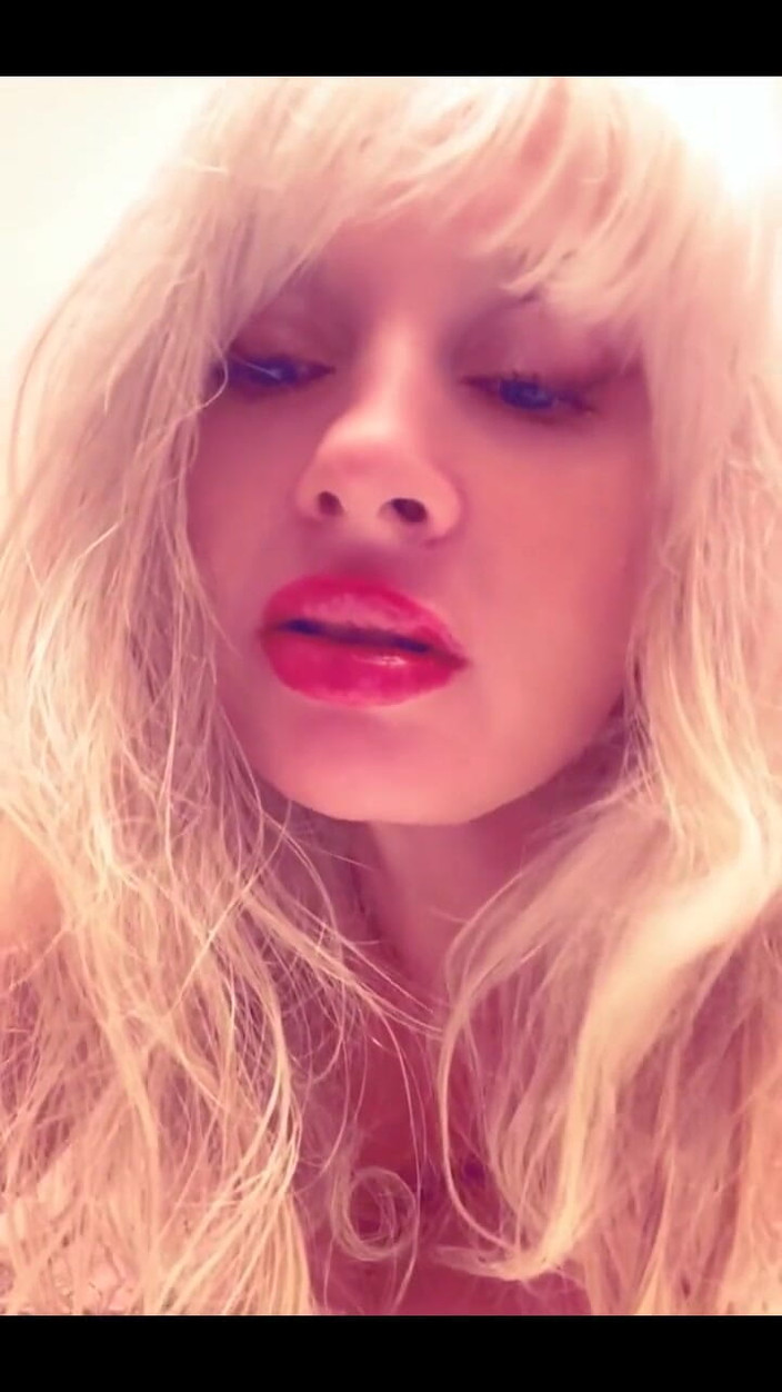 PaintedRose: 음란한 댄서