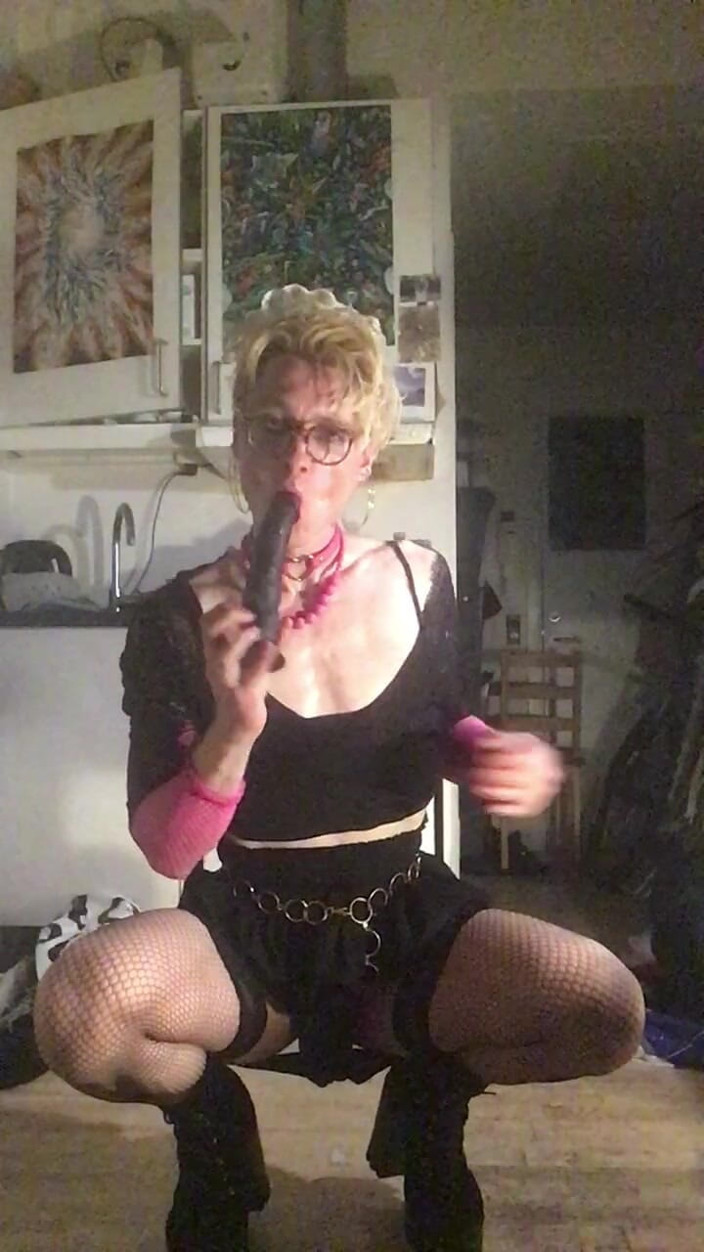 Sissy Cindy Slut: Sissy Bitch Jes Brinch! Sexy Time!