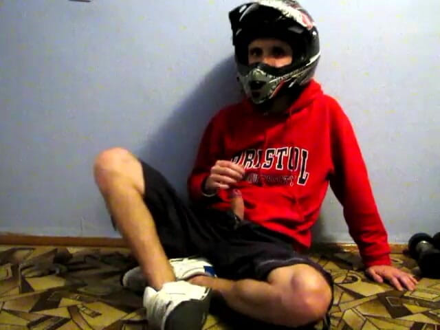 Sneakersmax98: My हेलमेट पर हिलाना