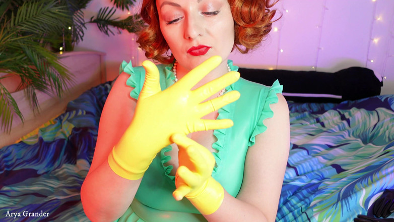 Arya Grander: Rude JOI in latex - fetish MILF sex fun!