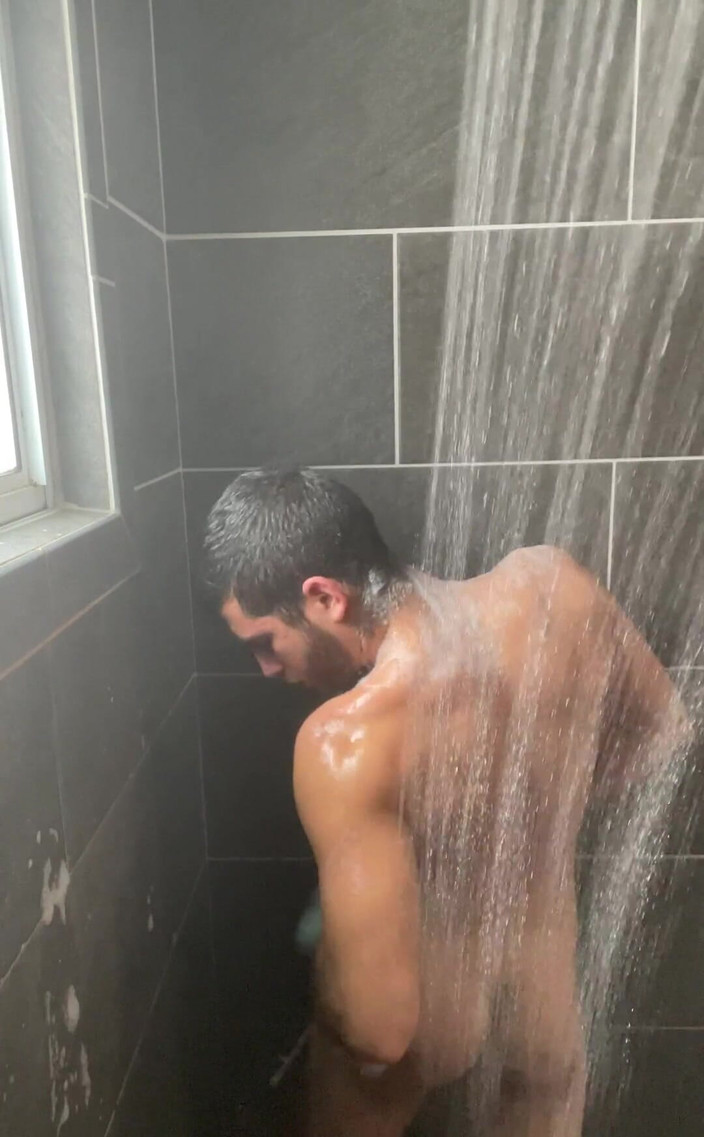 Christian Styles: Băieți fericiți de Ziua Îndrăgostiților