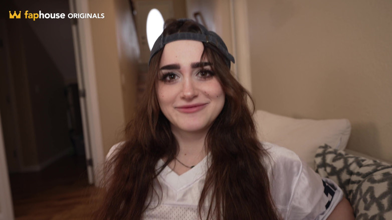 My POV Fam: College Girl Needs to Win the Bet