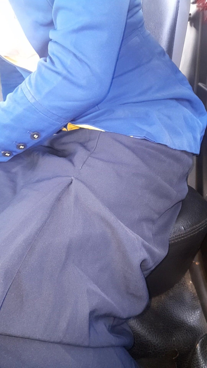 Naomisinka: Crossdressing Memakai Pakaian Seragam Bca Bank