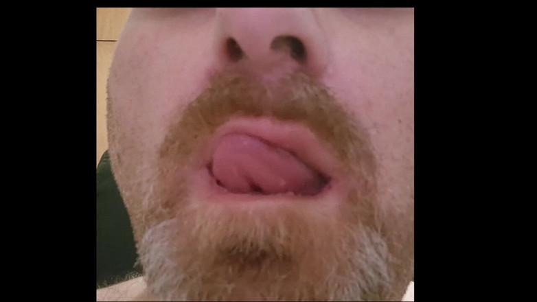 ChubbyDaddyBearLuka: トゥースレス・ベアが口に入れる - 口フェチ