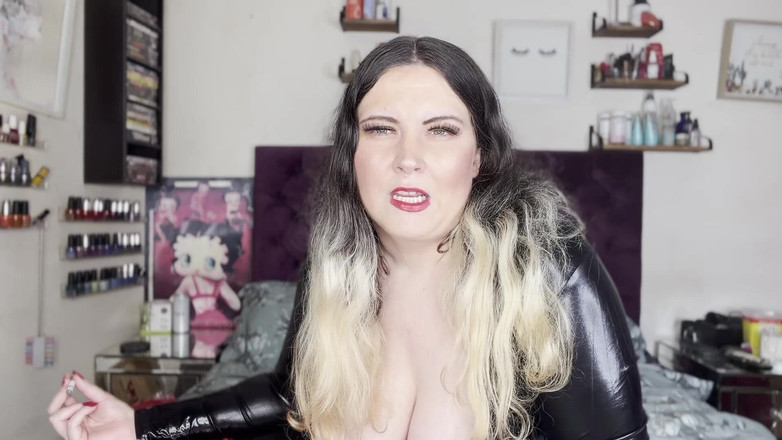 MissFFW: Slečna Ffw zkouší kočičí kombinézu, která patří k divákovi gf