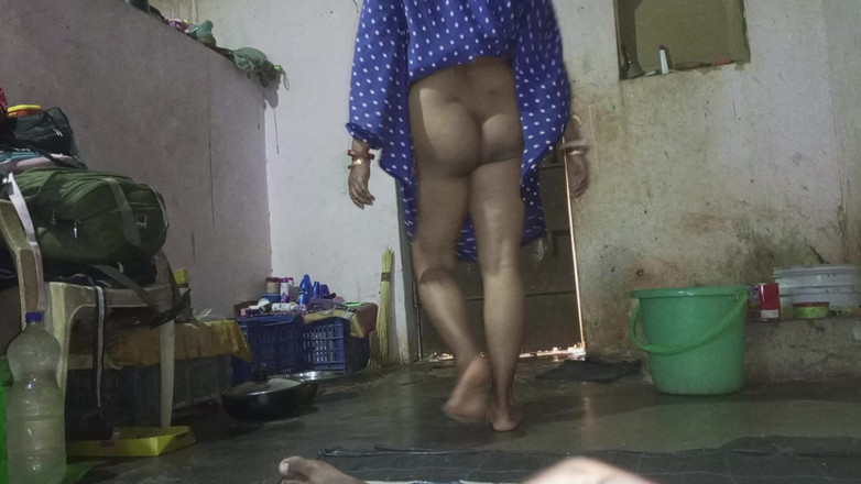 Mridulmadhu: Cikgu Kolej India Mengajar Tentang Kamasutra dalam pratikal