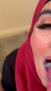 Aaliyah Yasin Tries Not to Swallow Her Stepbrothers Cum