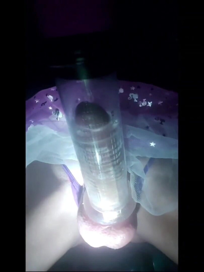 Lizzaali: Tutu ve külotla transparan fleshlight'ımı sikiyorum