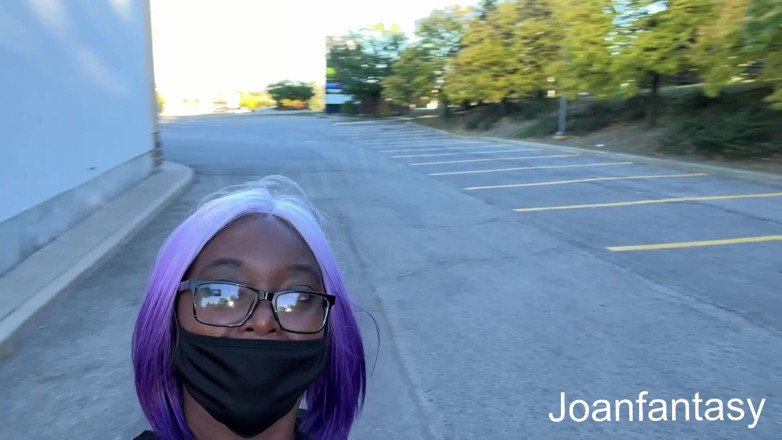 Joanfantasy: Hraní s mým skleněným robertkem za parkoviští v obchodě