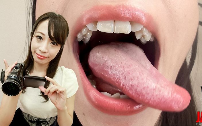 Japan Fetish Fusion: Yuri lagi asik nyepong kontol sambil selfie