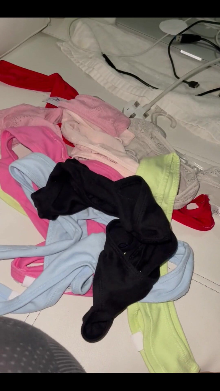 Anastasia Lux: Atenção se você quiser 1 Envie-me uma dica e o nome/endereço...