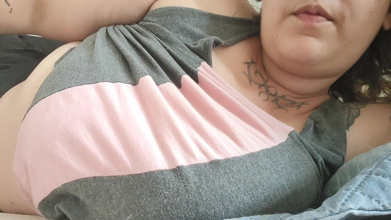 alucidfever: Готую мої цицьки, щоб дати тобі молоко (не розмовляючи)