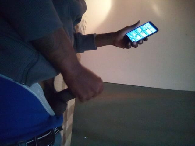 Willy Wonka: Mladá willywonka s velkým černým pérem