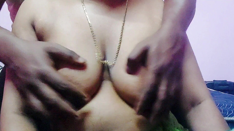 Desi Mohini: 德西继阿姨与丈夫的继兄弟发生性关系