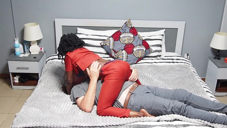 Black Swan: Vracím se domů po dlouhém dni, táta ví, jak mě...