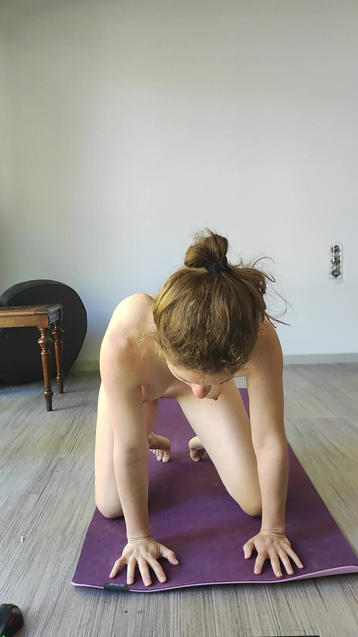 FenekManul: Yoga Princess Is Trying to Wake up