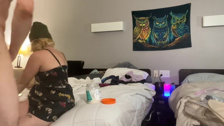 Alpha stud 4 u: Fick Herr Ins Gesicht Und Beuge Sie Am Ende Über Dem...