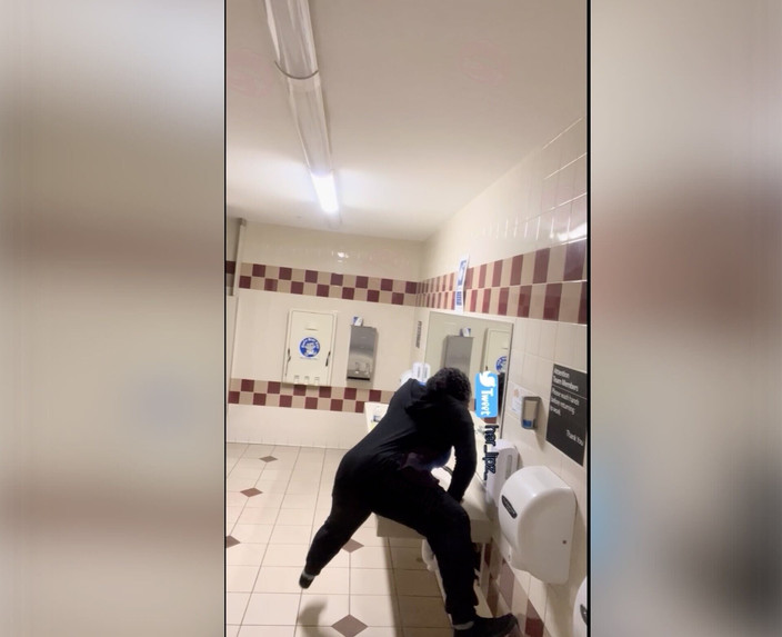 Anye Meshell: Я сделала извращенную подборку шпилюх для тебя!