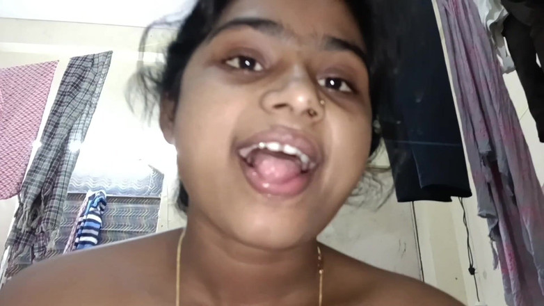 AmpleOunce283: Hintli desi evli kadın tokatlarla kocasının sikini büyütüyor ve sakso çekiyor,...