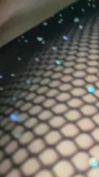 Ascund Sperma Care Picură Sub Rochie. Video Amator Fierbinte