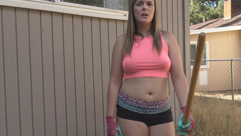 Tropical Lust: Outdoor chores with Kendra