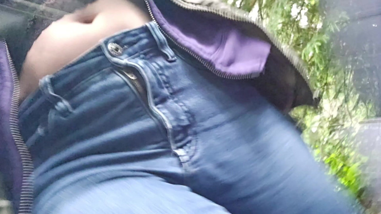 Nerdy_faery: Tree Piss with Female Urination Device