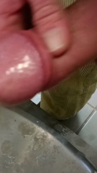 Urinale pissen, cumming und pissen wieder in kordhosen - rockard papi