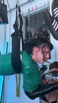 Anal Stretching Match 18: ludzki taracz do ciasta