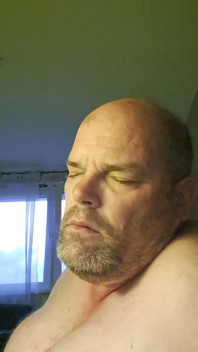 Dildo Fuck Demonstration of the Slut in the Morning