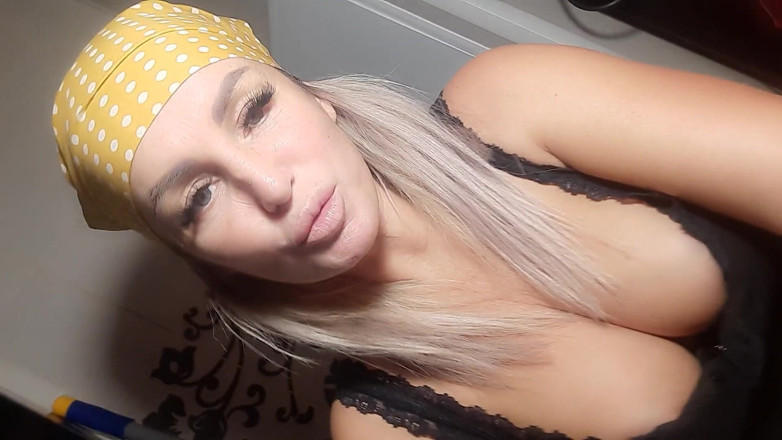 Nadi_Zabava: Vibrator legat, instrucțiuni anale, dominare feminină