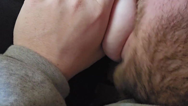 LEXI AND DAN: Người bạn thân nhất cho biết bộ ngực của cô ấy...