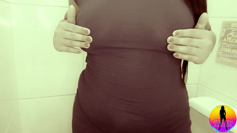 Suellen Santos: MILF framförde en live