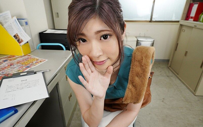 JAV hornyVR: Backroom Deal, Desperate Wife Gives in to a Heated Creampie...