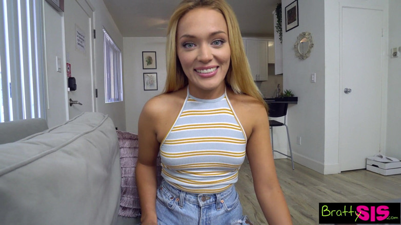 BrattySis: Follow Step Sis for Sexy Pics - S16:e4