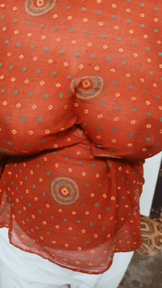 Nirman: 내 이웃 아줌마 따먹기