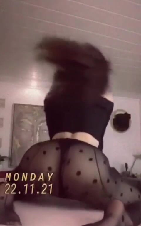 TS Kylie Star: Wil je een lapdance? Dat is een oude video, ik...