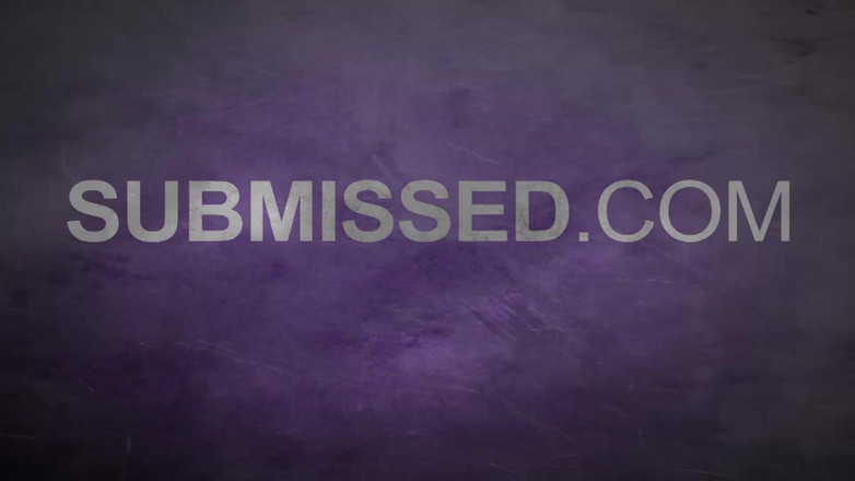 Submissed: Ally wird gefesselt, mit einem mund gefüllte tittenfick