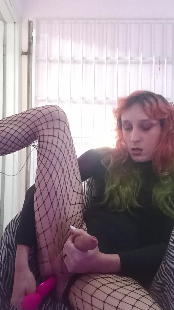 Nyxie Branco: Toy a Sissyhypno