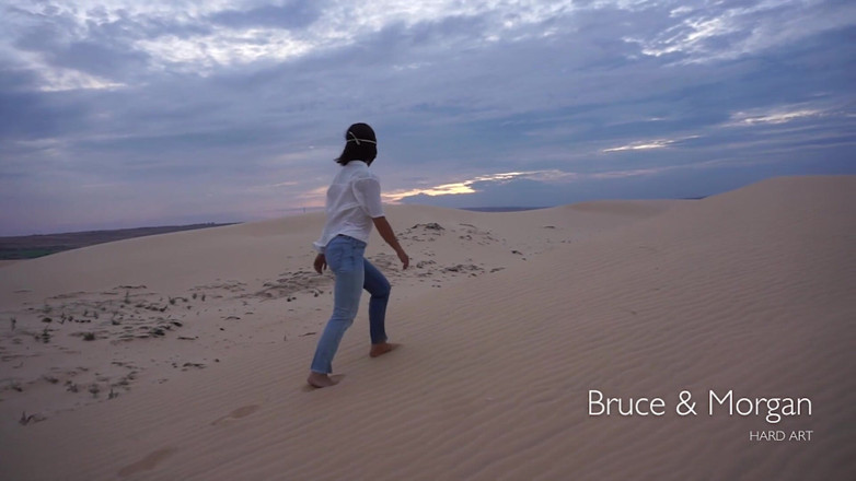 Bruce-and-Morgan: Thirsty Morgan in the desert