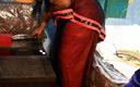 Tamil Beauties: Exponiendo tetas calientes y espectáculo de ombligo