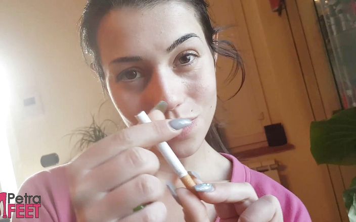 Smokin Fetish: Tempting Italian girl smokes a cigar in a close up...