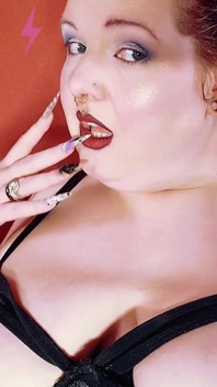 Entrancing Lip Worship