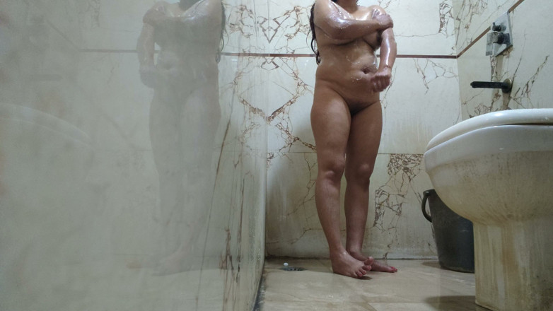 bhabhi ki chudayi: 핫한 인도 소녀 벌거벗은 샤워