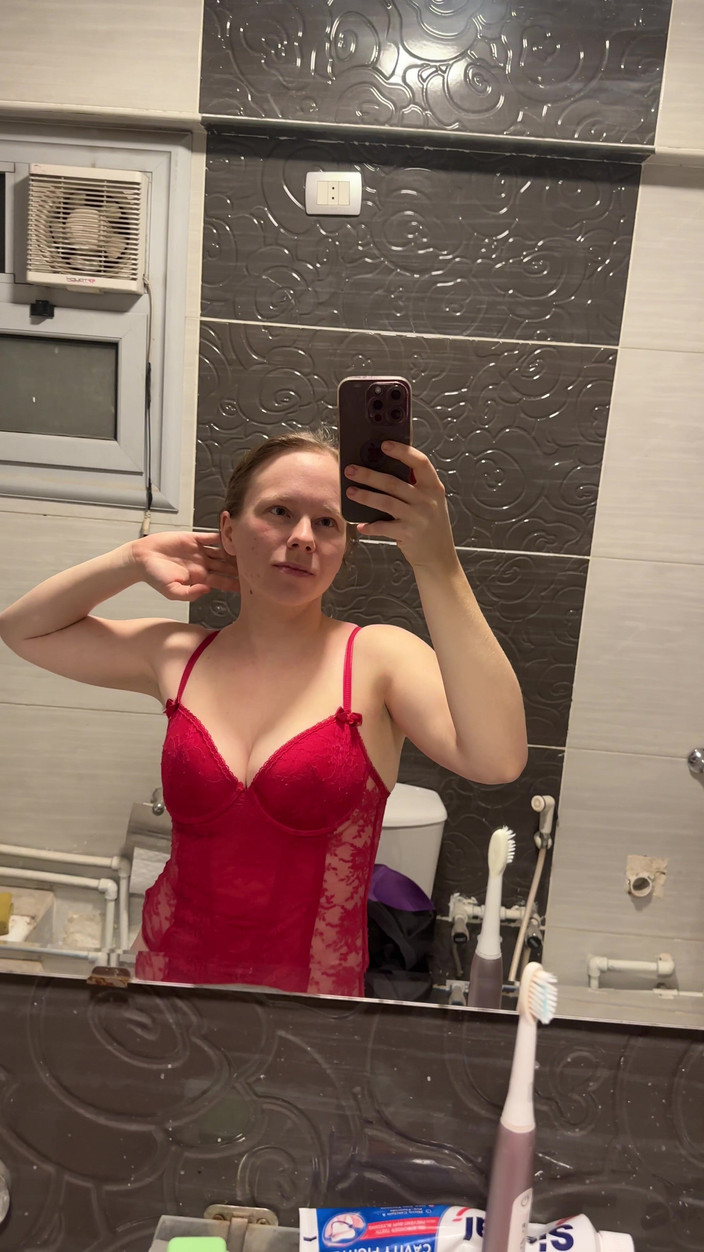 SweetLucy96: Jalur panas di bilik mandi