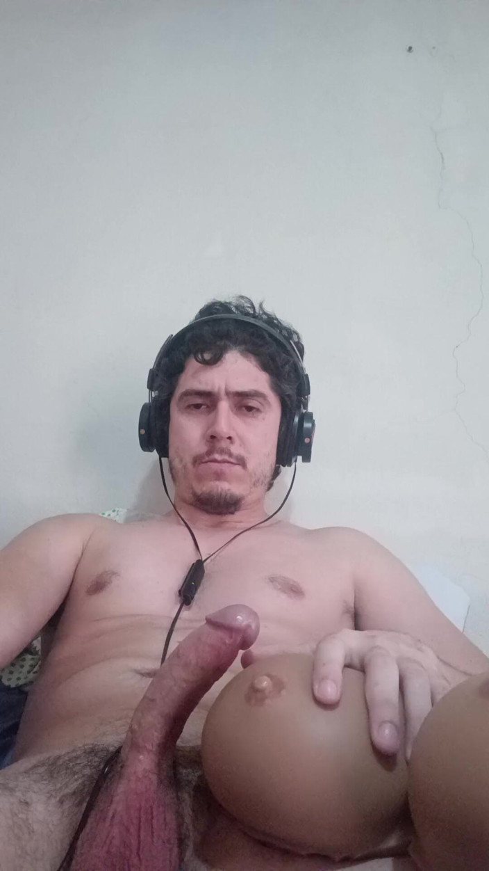 Tabasco Jake: Handsome Embarrassed Man Comes in Thick Squirts on Big Tits
