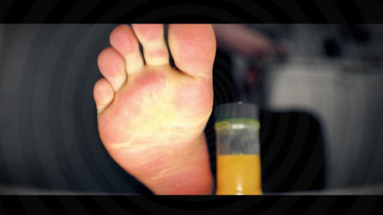 CashmasterAngel: 私の足はあなたに快感を与える